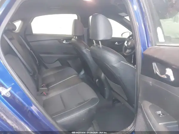 3KPF34AD3LE238009 2020 KIA FORTE - Image 8