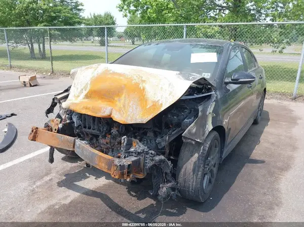 3KPF34AD3ME270217 2021 KIA FORTE - Image 2