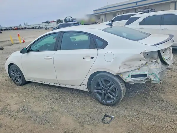 3KPF34AD3ME275384 2021 KIA FORTE - Image 2