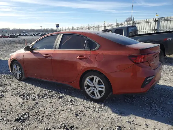 3KPF34AD3ME323529 2021 KIA FORTE - Image 2