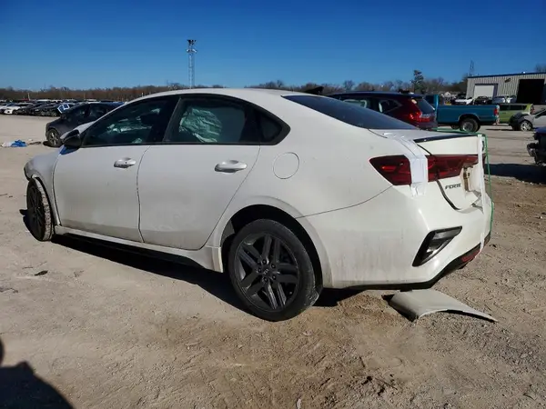 3KPF34AD3ME338774 2021 KIA FORTE - Image 2