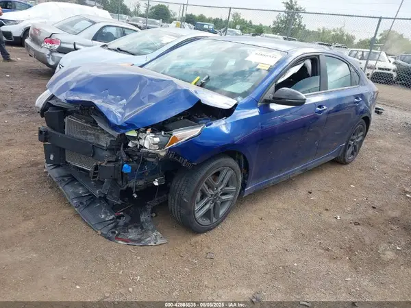3KPF34AD3ME358006 2021 KIA FORTE - Image 2