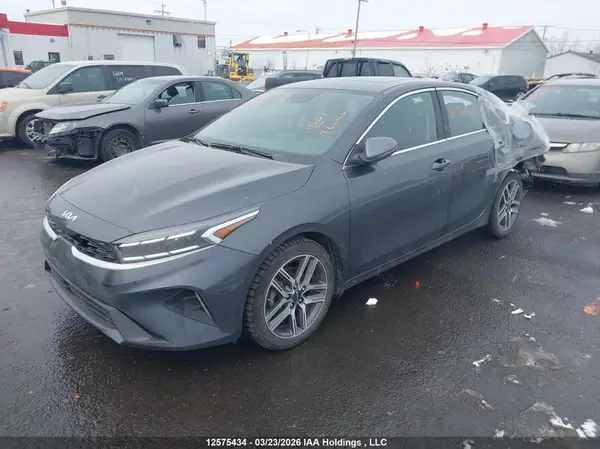 3KPF34AD3NE435703 2022 KIA FORTE - Image 2