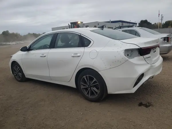 3KPF34AD3NE481600 2022 KIA FORTE - Image 2