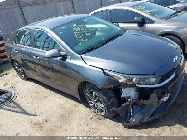 3KPF34AD3NE504647 2022 KIA FORTE - Image 1