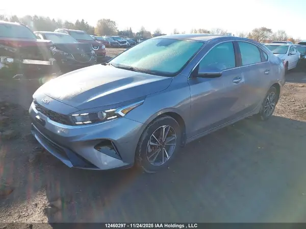 3KPF34AD3PE669682 2023 KIA FORTE - Image 2