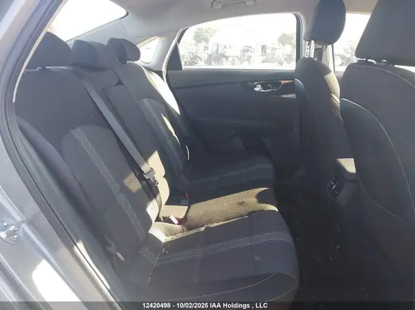 3KPF34AD3RE756842 2024 KIA FORTE - Image 8