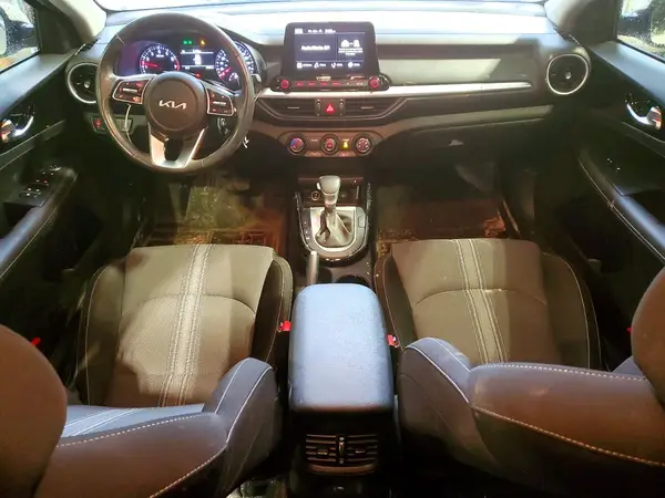 3KPF34AD3RE757800 2024 KIA FORTE - Image 8