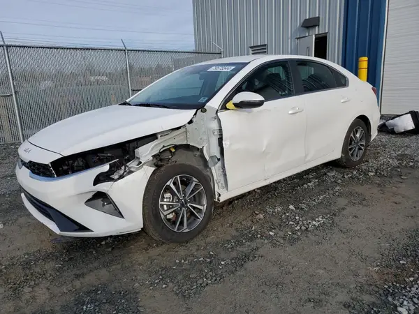 3KPF34AD3RE785208 2024 KIA FORTE - Image 1