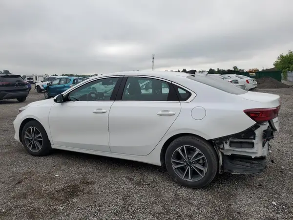 3KPF34AD3RE802590 2024 KIA FORTE - Image 2