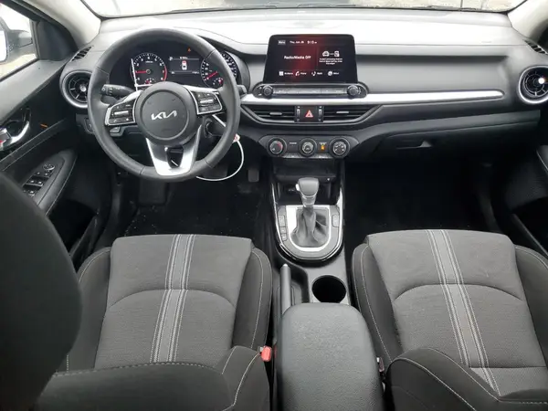3KPF34AD3RE802590 2024 KIA FORTE - Image 8