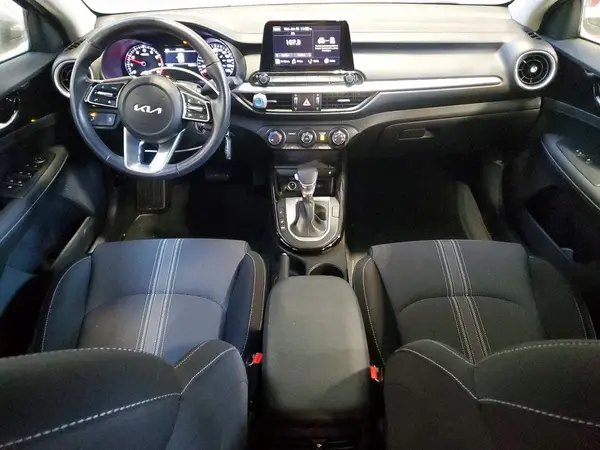 3KPF34AD3RE823262 2024 KIA FORTE - Image 8