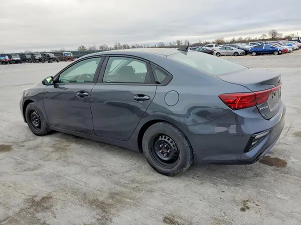 3KPF34AD4KE012656 2019 KIA FORTE - Image 2