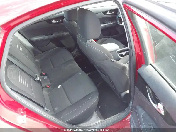 3KPF34AD4KE017243 2019 KIA FORTE - Image 8