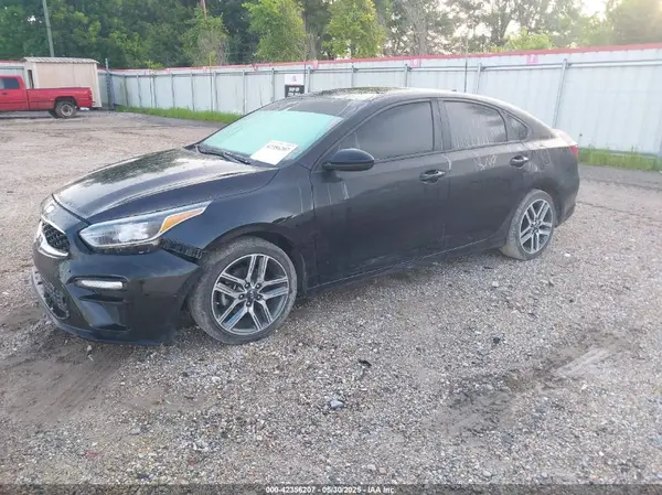 3KPF34AD4KE023804 2019 KIA FORTE - Image 2