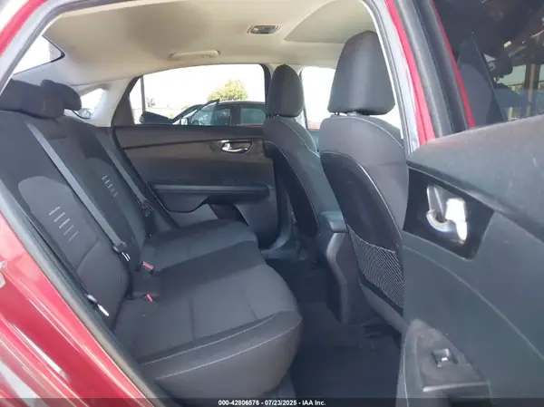 3KPF34AD4KE029487 2019 KIA FORTE - Image 8