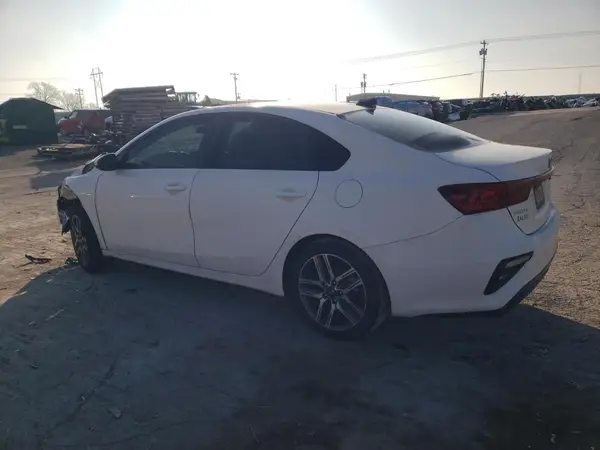 3KPF34AD4KE036049 2019 KIA FORTE - Image 2