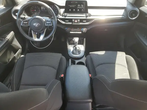 3KPF34AD4KE048203 2019 KIA FORTE - Image 8