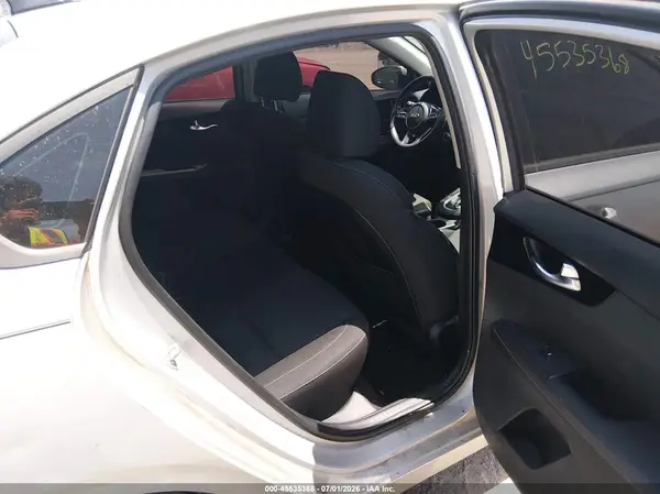 3KPF34AD4KE050727 2019 KIA FORTE - Image 8
