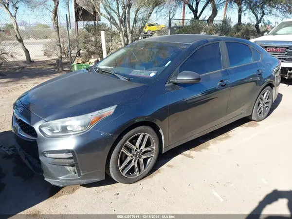 3KPF34AD4KE069701 2019 KIA FORTE - Image 2