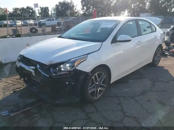 3KPF34AD4KE070086 2019 KIA FORTE - Image 2