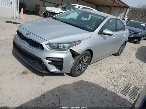 3KPF34AD4KE131971 2019 KIA FORTE - Image 2