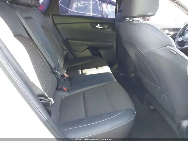 3KPF34AD4LE168312 2020 KIA FORTE - Image 8