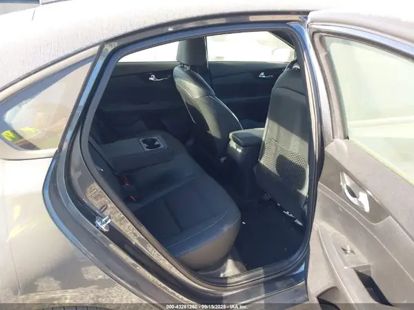 3KPF34AD4LE207075 2020 KIA FORTE - Image 8
