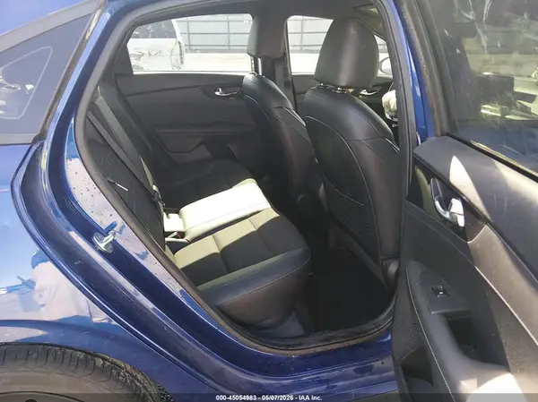 3KPF34AD4LE254218 2020 KIA FORTE - Image 8