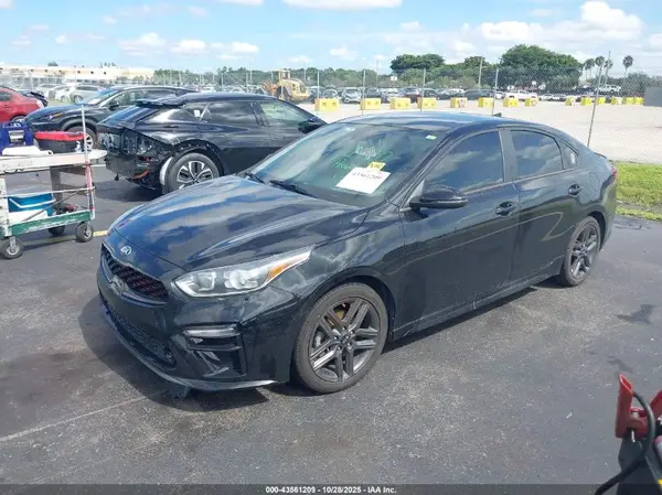 3KPF34AD4ME265236 2021 KIA FORTE - Image 2