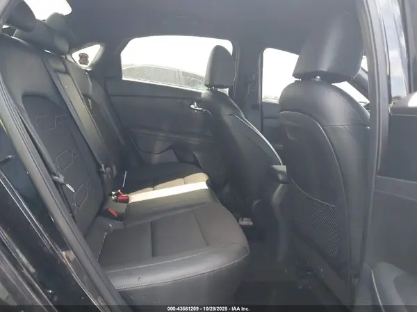 3KPF34AD4ME265236 2021 KIA FORTE - Image 8