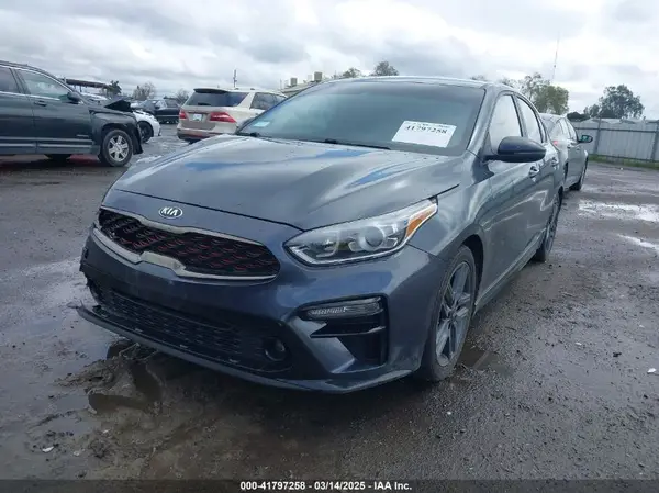 3KPF34AD4ME268945 2021 KIA FORTE - Image 2