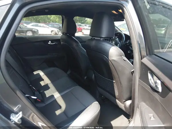 3KPF34AD4ME307145 2021 KIA FORTE - Image 8