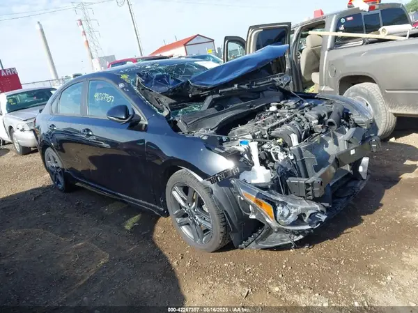 3KPF34AD4ME307615 2021 KIA FORTE - Image 1