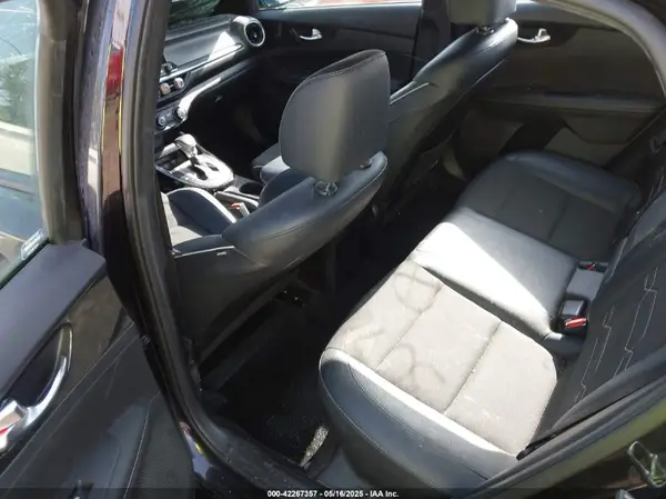 3KPF34AD4ME307615 2021 KIA FORTE - Image 8
