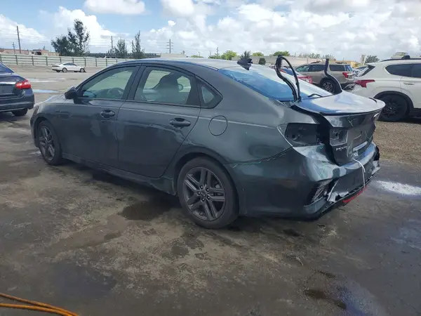 3KPF34AD4ME308327 2021 KIA FORTE - Image 2