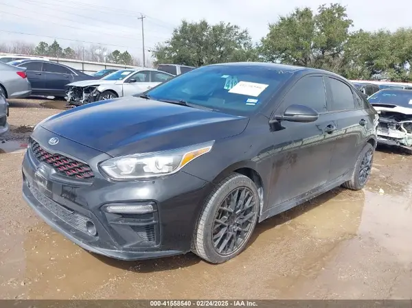3KPF34AD4ME327217 2021 KIA FORTE - Image 2