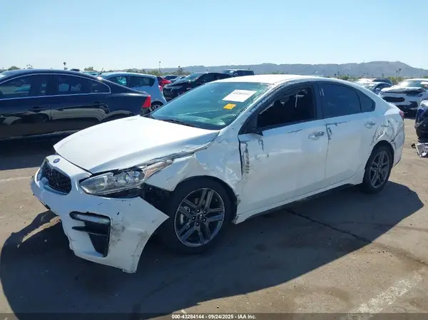 3KPF34AD4ME332160 2021 KIA FORTE - Image 2