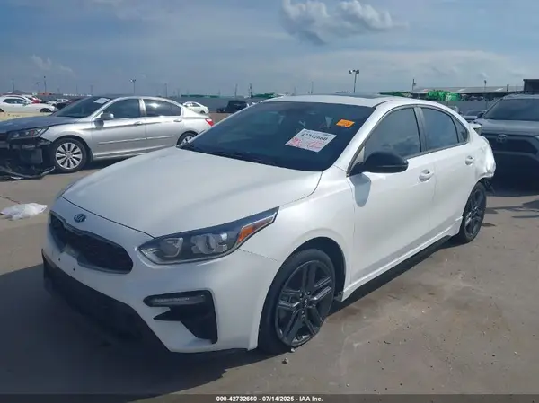 3KPF34AD4ME339836 2021 KIA FORTE - Image 2