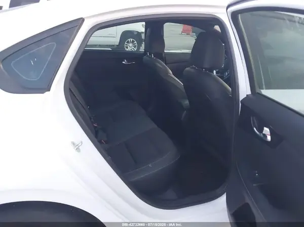 3KPF34AD4ME339836 2021 KIA FORTE - Image 8