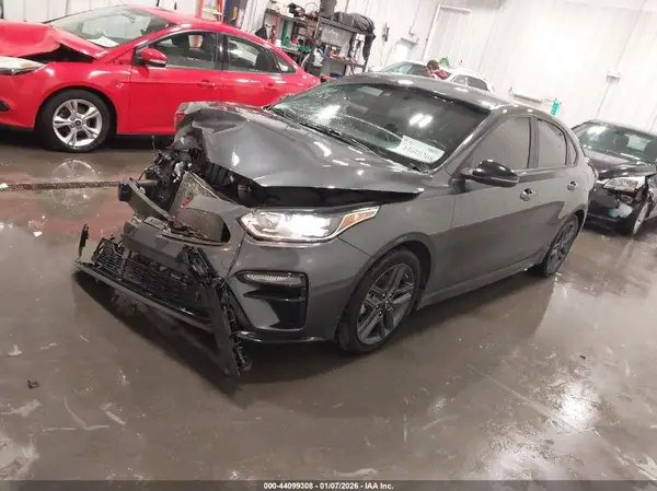 3KPF34AD4ME369077 2021 KIA FORTE - Image 2
