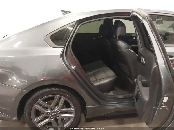 3KPF34AD4ME369077 2021 KIA FORTE - Image 8