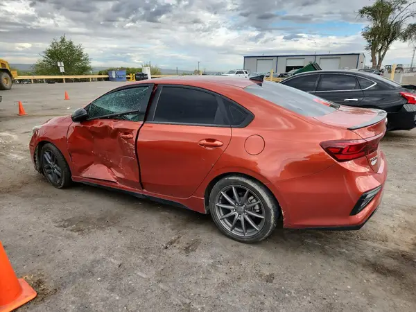 3KPF34AD4ME385814 2021 KIA FORTE - Image 2