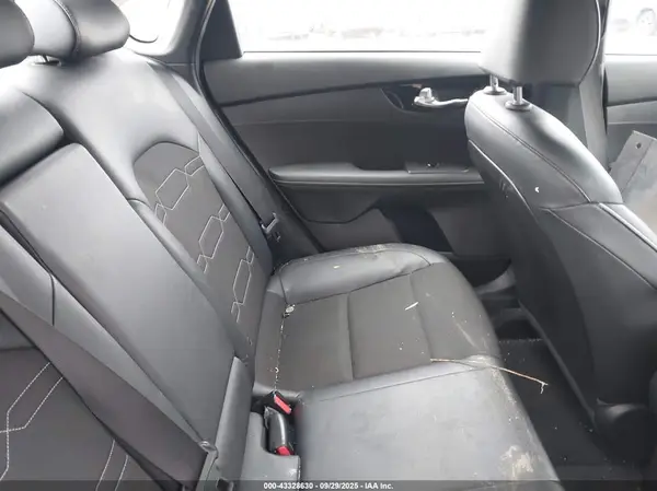 3KPF34AD4ME405107 2021 KIA FORTE - Image 8