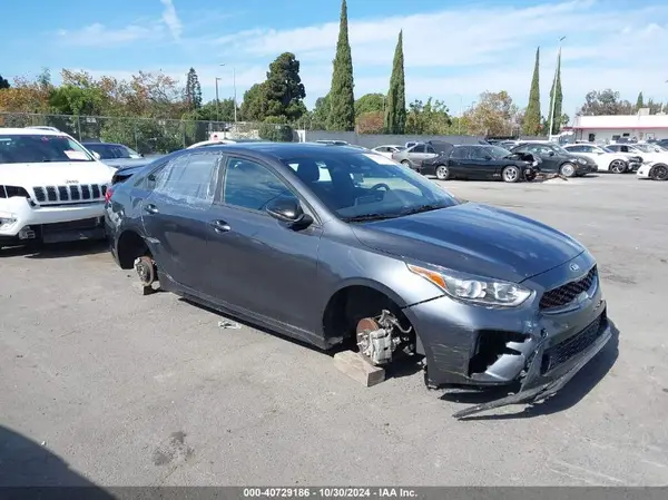 3KPF34AD4ME407584 2021 KIA FORTE - Image 1