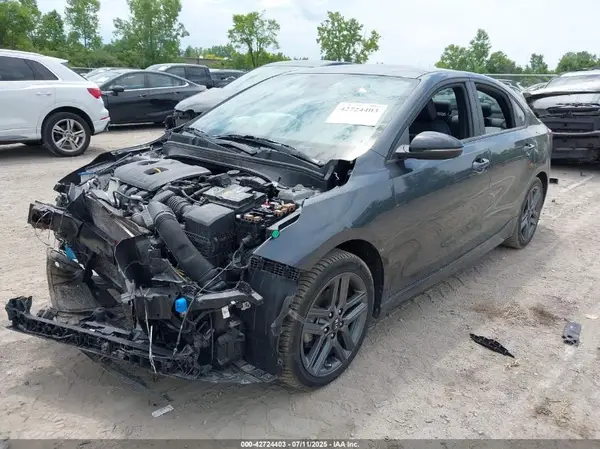 3KPF34AD4ME415054 2021 KIA FORTE - Image 2