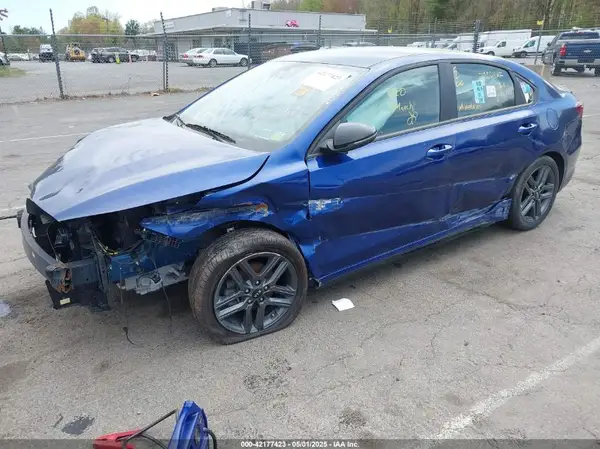 3KPF34AD4ME423784 2021 KIA FORTE - Image 2