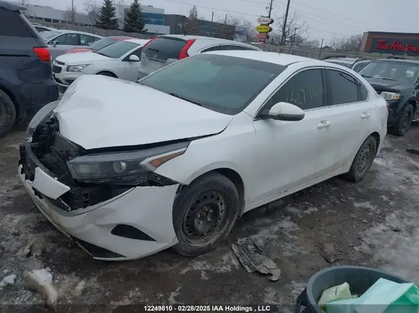 3KPF34AD4NE438657 2022 KIA FORTE - Image 2