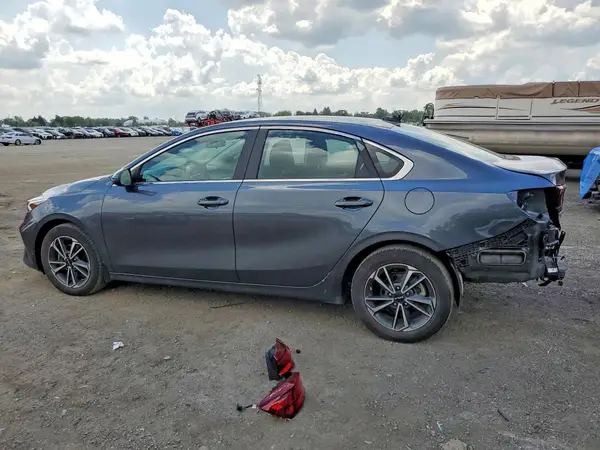 3KPF34AD4NE453286 2022 KIA FORTE - Image 2