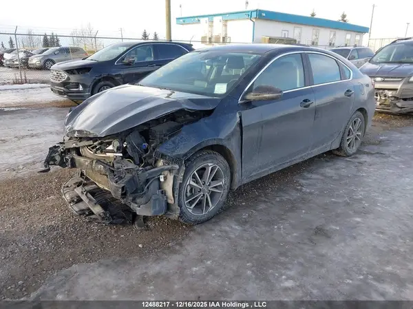 3KPF34AD4PE573866 2023 KIA FORTE - Image 2